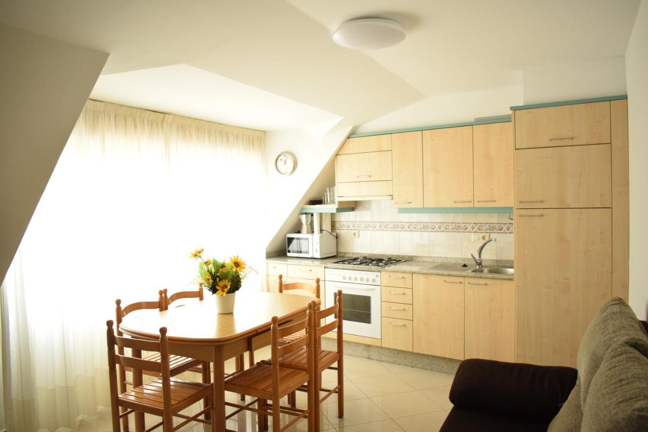 Apartamentos O Grove Eksteriør billede